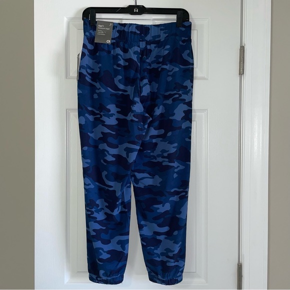 Gap Fit Blue Camo Runaround Jogger - Picture 3 of 11